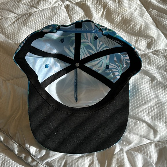 O’Neill tropical print adjustable baseball hat cap visor! Never worn brand new - Picture 3 of 4